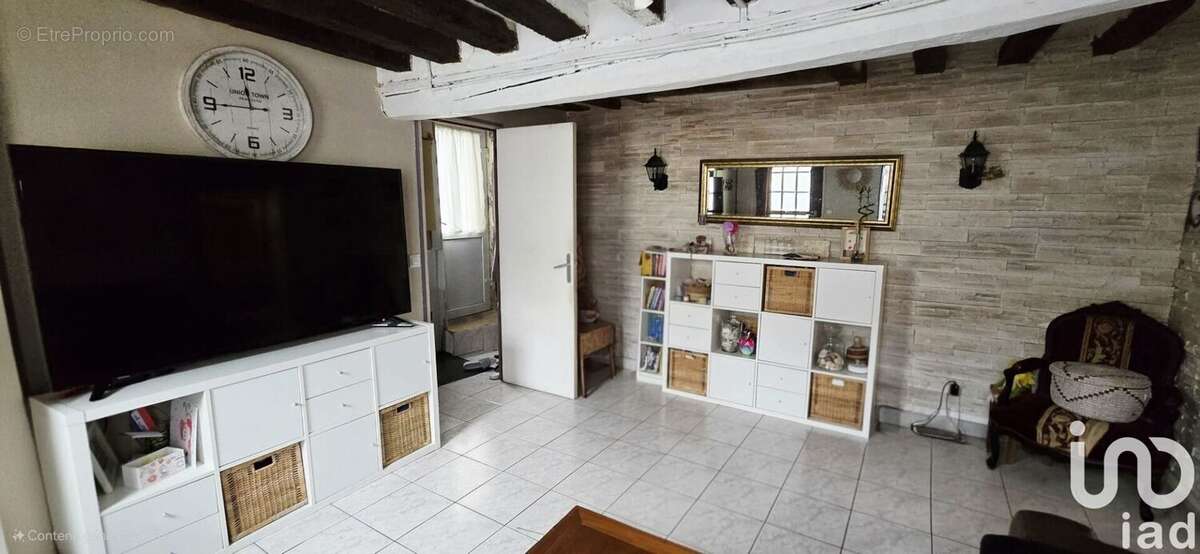 Photo 2 - Maison à LONGPERRIER