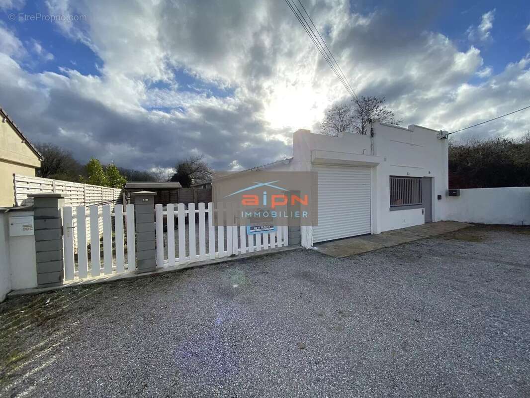 Maison à SAINT-ETIENNE-DU-ROUVRAY