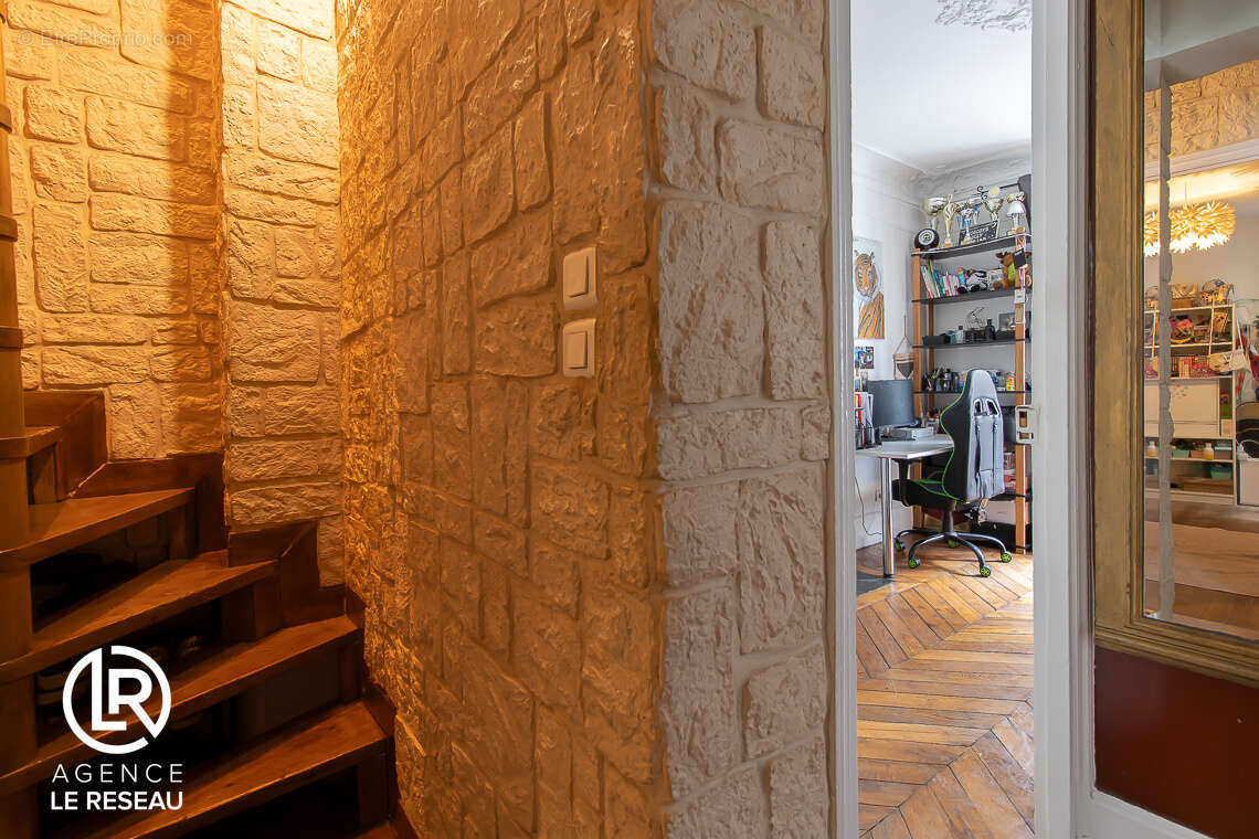 Appartement à PARIS-9E