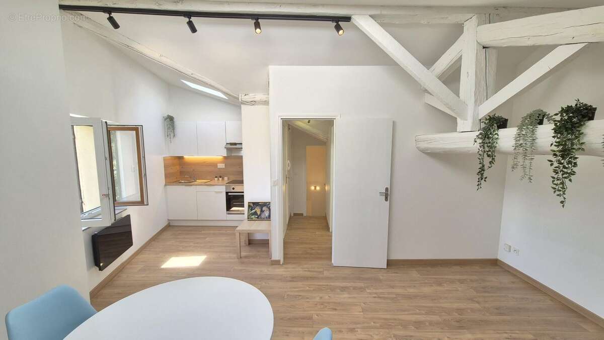 Appartement à CHARLY