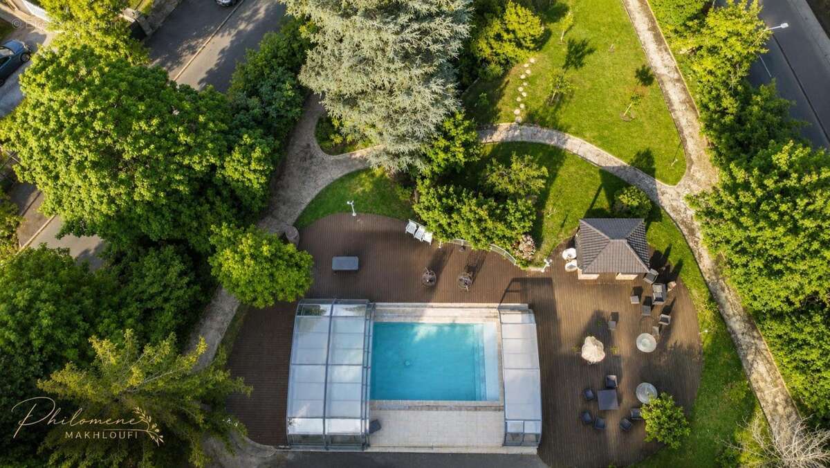 Maison à LE MEE-SUR-SEINE