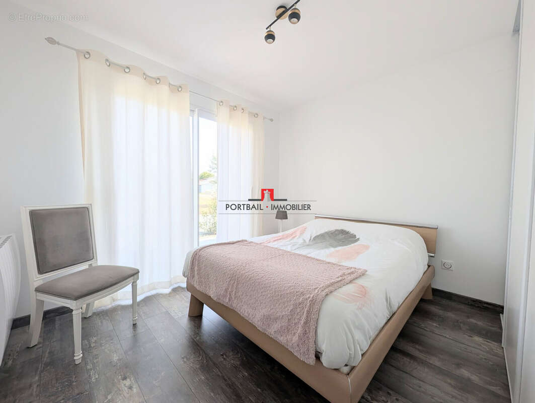 Maison à SAINT-CIERS-SUR-GIRONDE