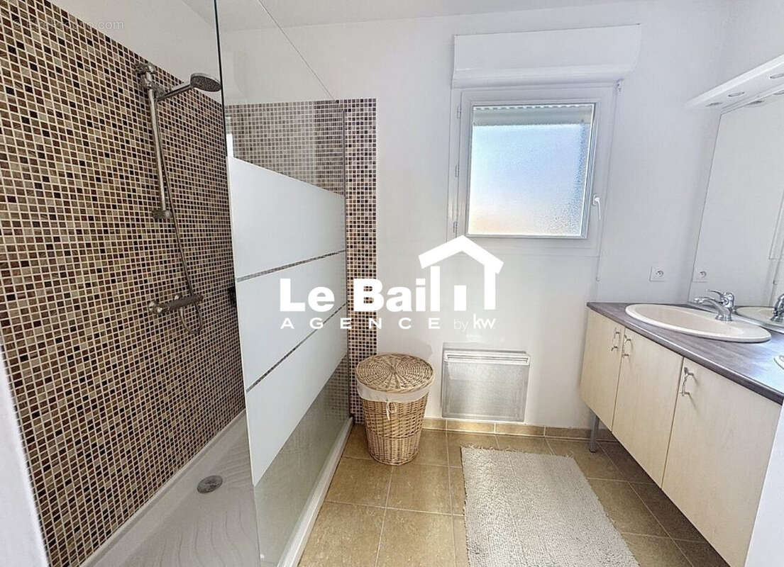 Maison 168 m² à Osny  - photo 7
