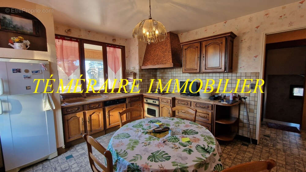 Maison à CHAMPAGNOLE