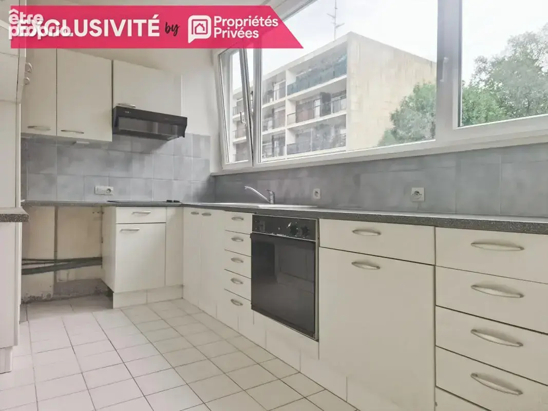 Tourcoing Secteur Ma Campagne, Appartement de type 2 de 64.43 avec cave et place de parking...m2 - photo 5