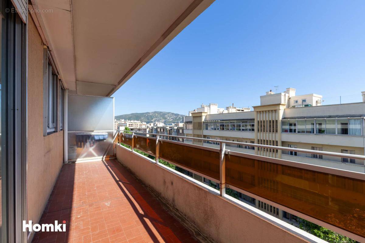 Appartement à MARSEILLE-5E