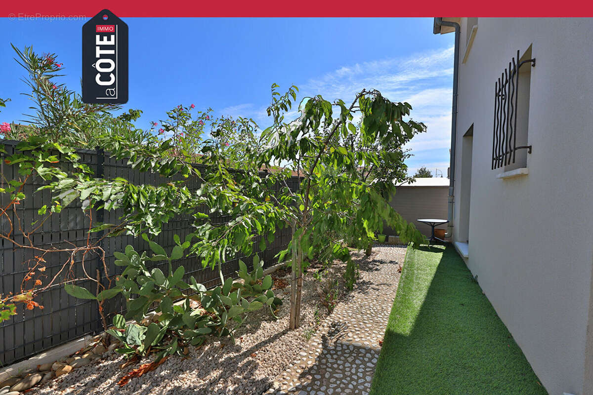 Appartement à CHATEAUNEUF-LES-MARTIGUES