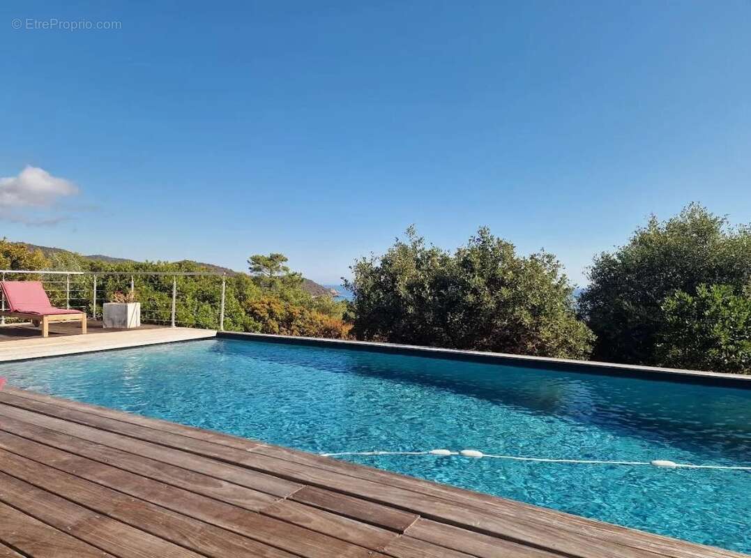 Maison à PORTO-VECCHIO