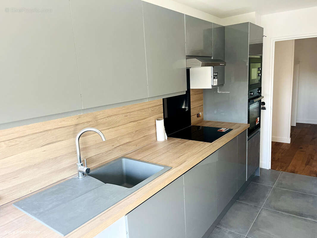 Appartement à CHENNEVIERES-SUR-MARNE