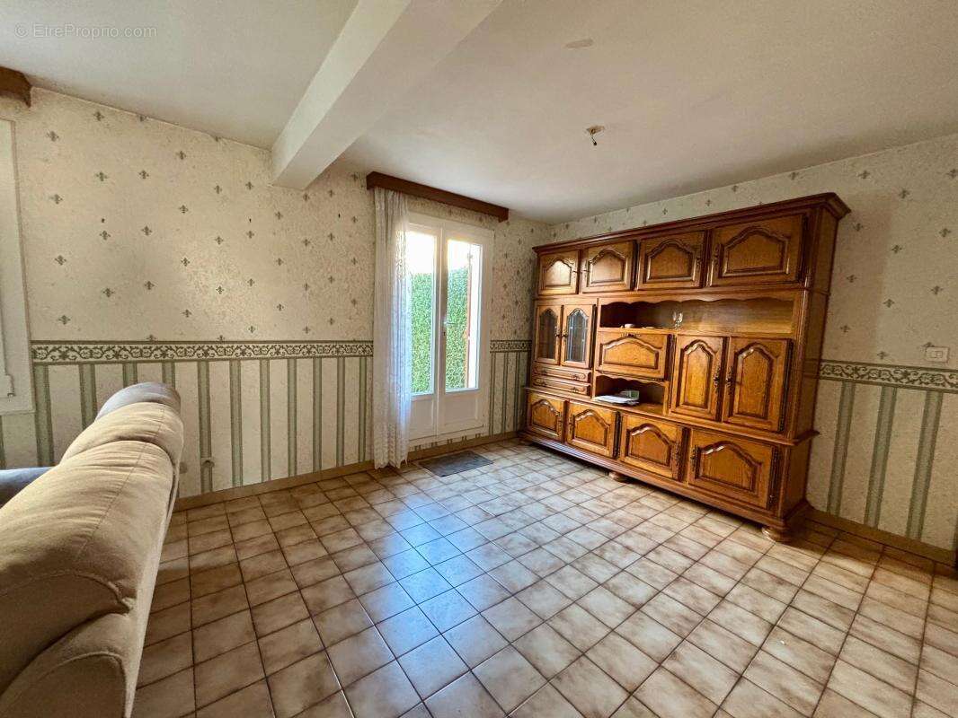 Maison à ETAMPES