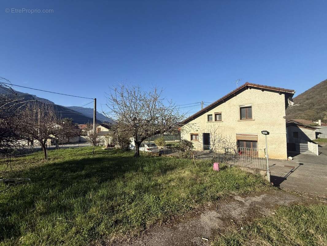 Maison à VIF