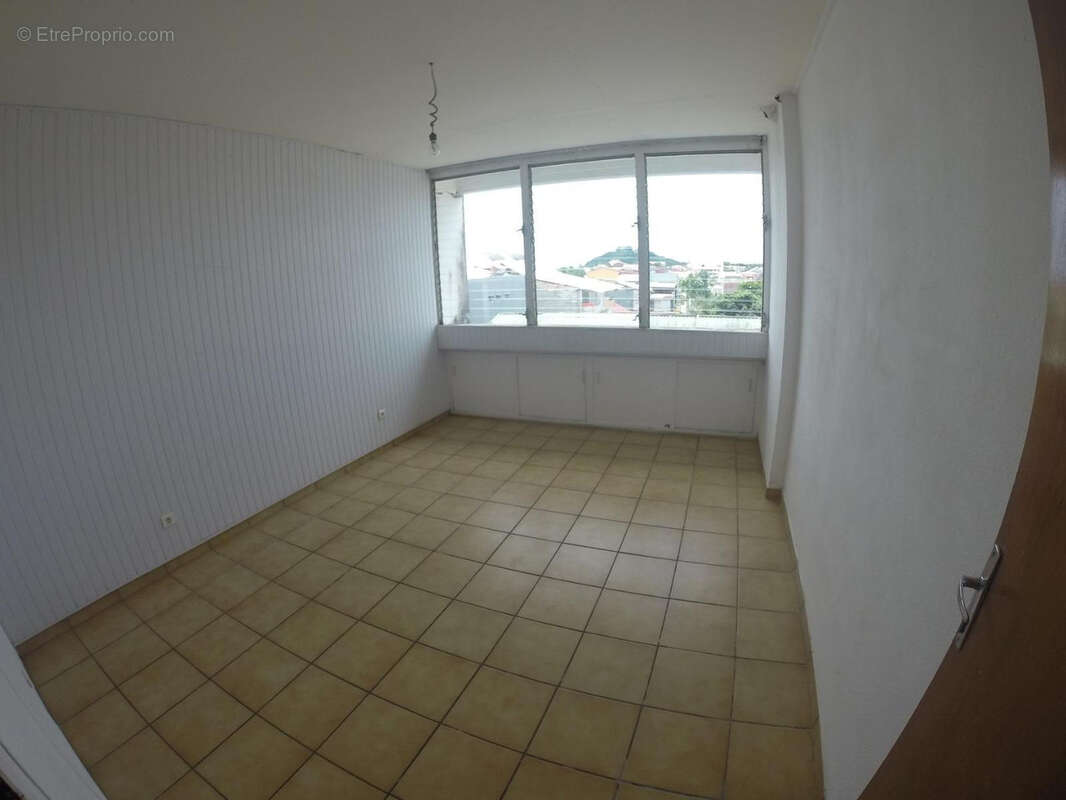 Appartement 3 pièces 76 m² à vendre à Cayenne (97300) - photo 11