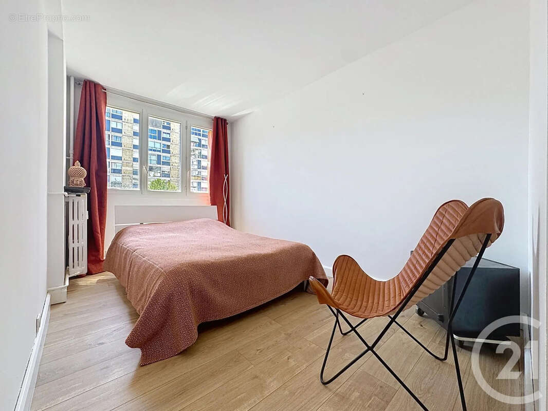 Appartement à PARIS-20E
