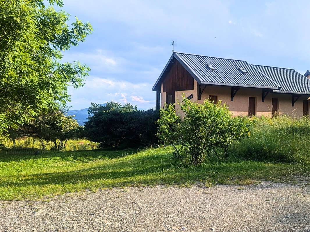 Duplex T3 dans petite résidence - photo 4