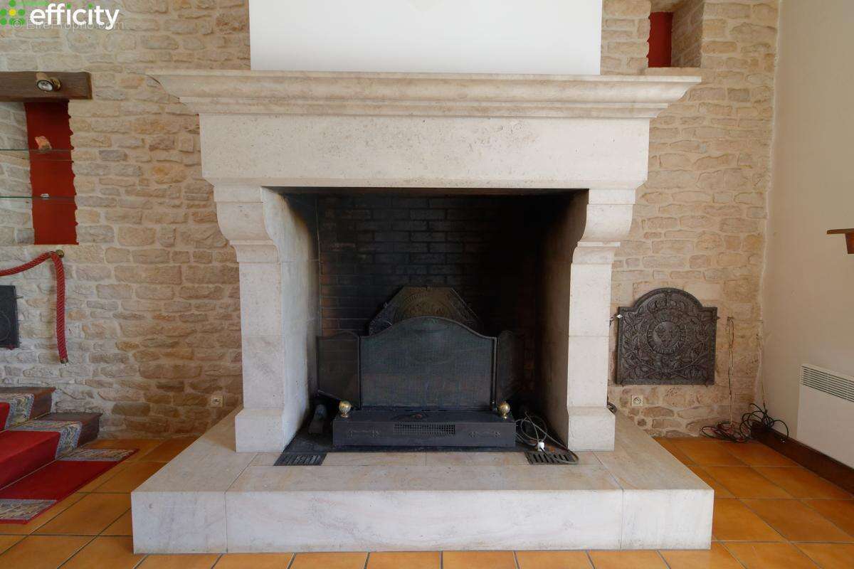 Maison à PERRANCEY-LES-VIEUX-MOULINS