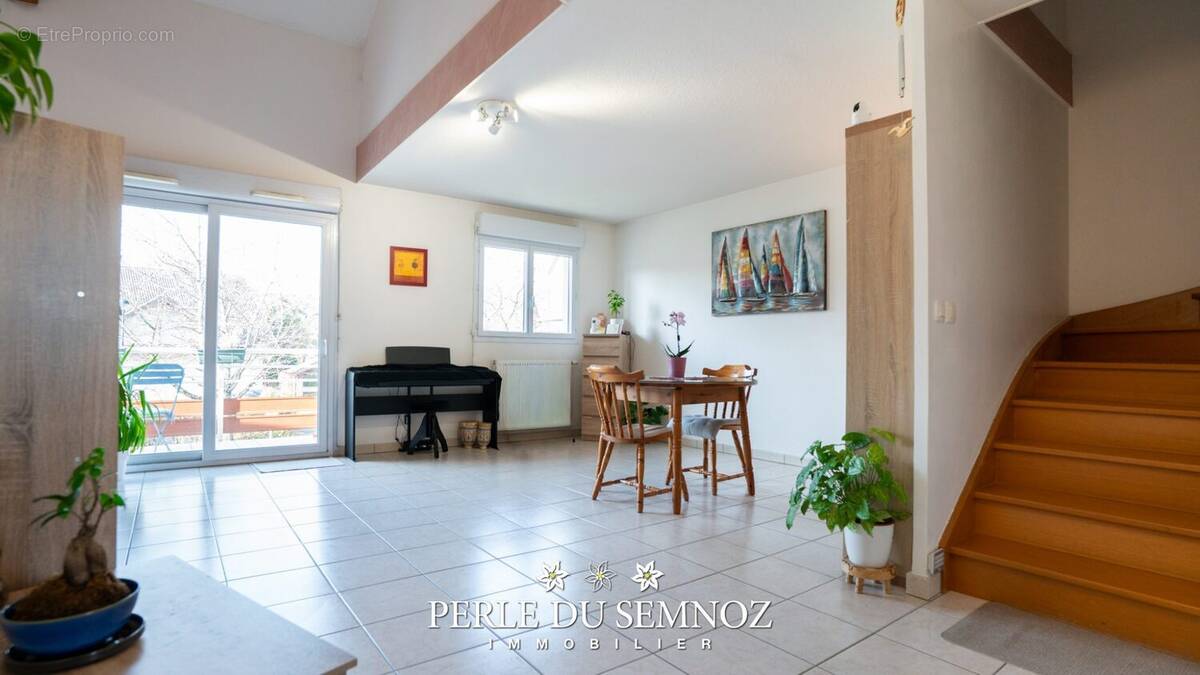Appartement à QUINTAL