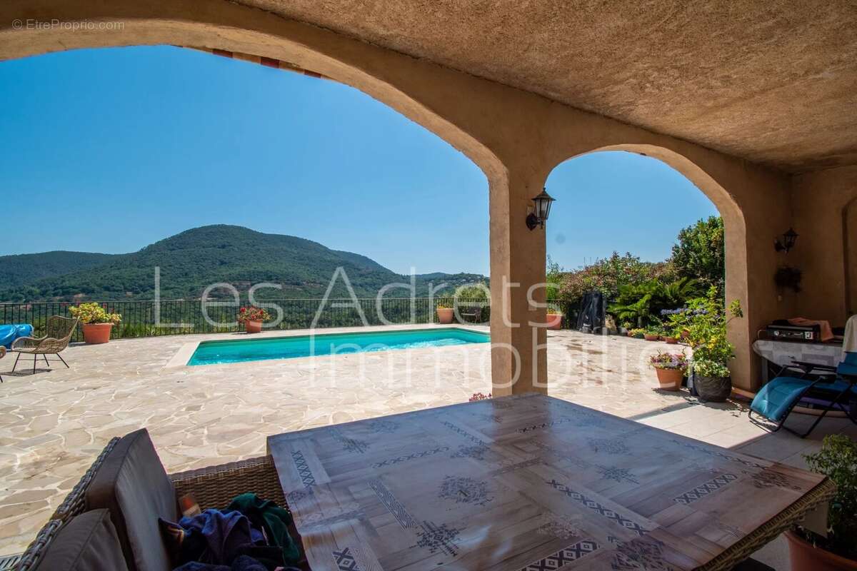 Maison 275 m² - Plein Sud - Vue Dégagée - photo 3