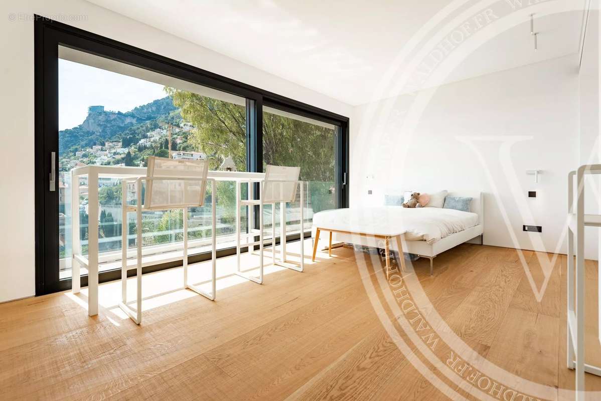 Maison à ROQUEBRUNE-CAP-MARTIN