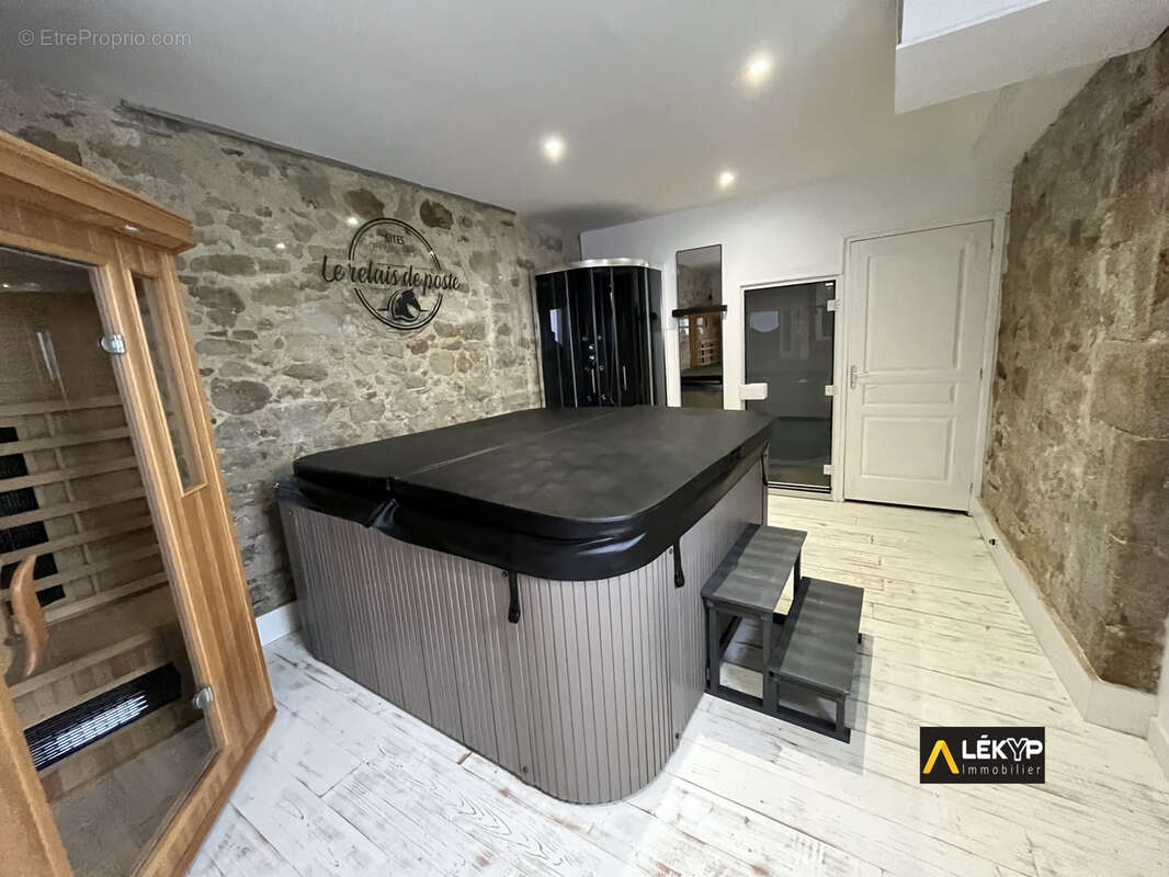 Domaine d'exception avec gîtes, salle de réunion et espace bien-être - photo 2
