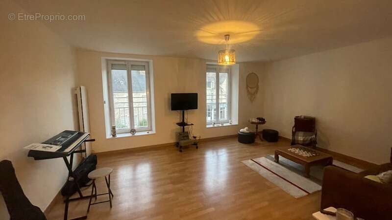 Maison à SAINT-NICOLAS-DU-PELEM