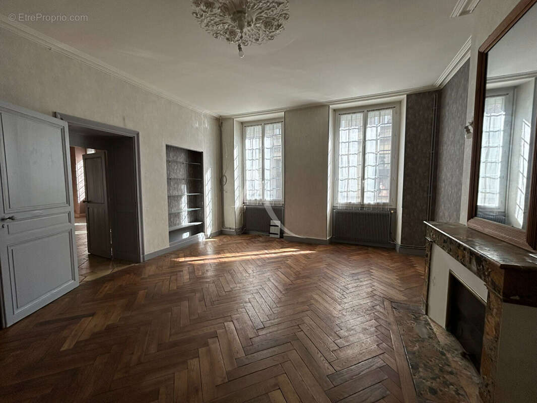 Maison à SAINT-MEDARD-EN-JALLES