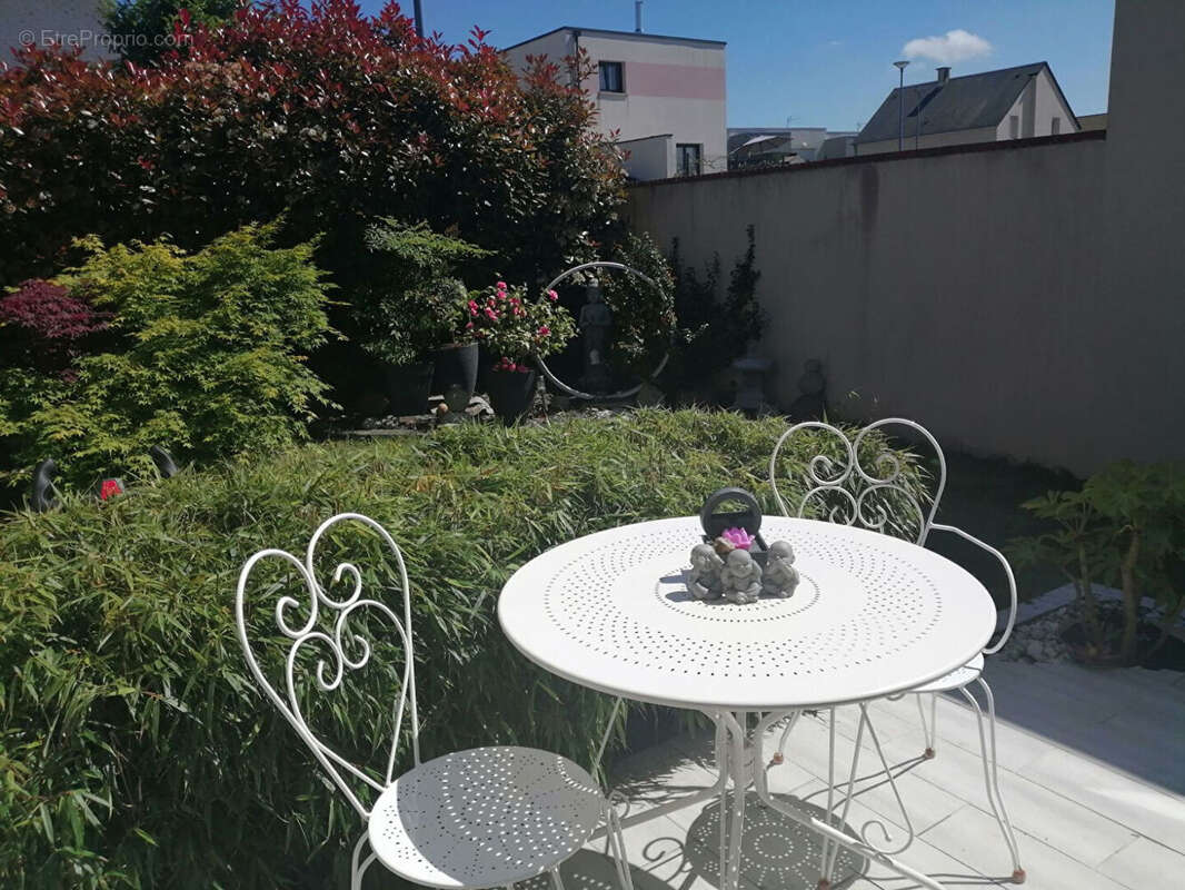 Maison à FLEURY-SUR-ORNE