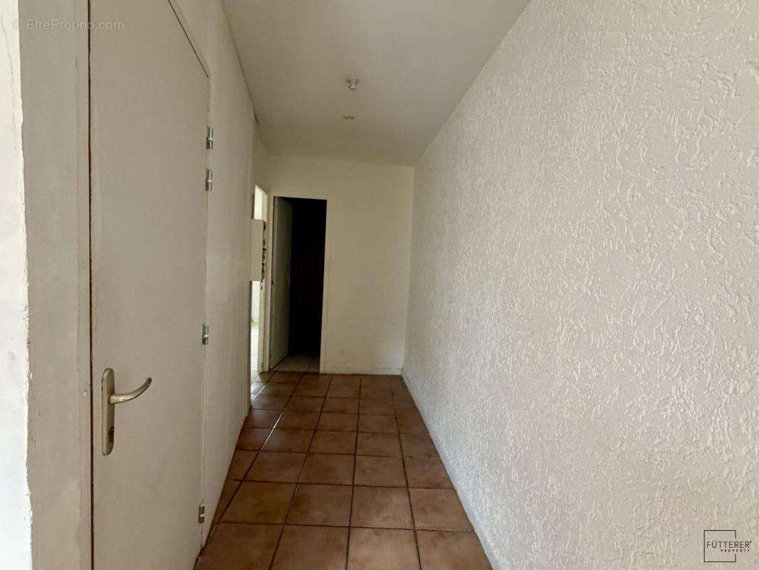 Appartement à LEZIGNAN-CORBIERES
