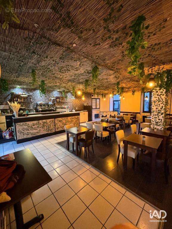 Photo 3 - Commerce à SEVERAC-LE-CHATEAU