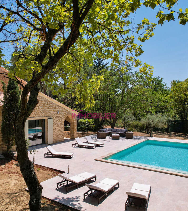 Maison à VAISON-LA-ROMAINE