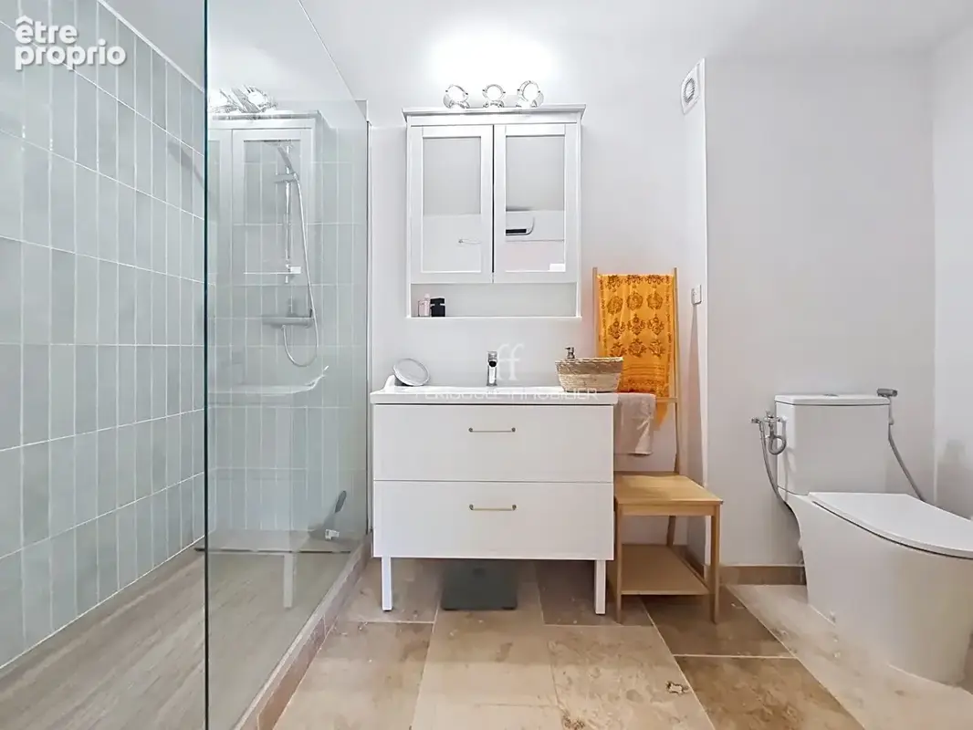 Avignon intra-muros, Maison de caractère de 210m² avec garage et terrasse - photo 9