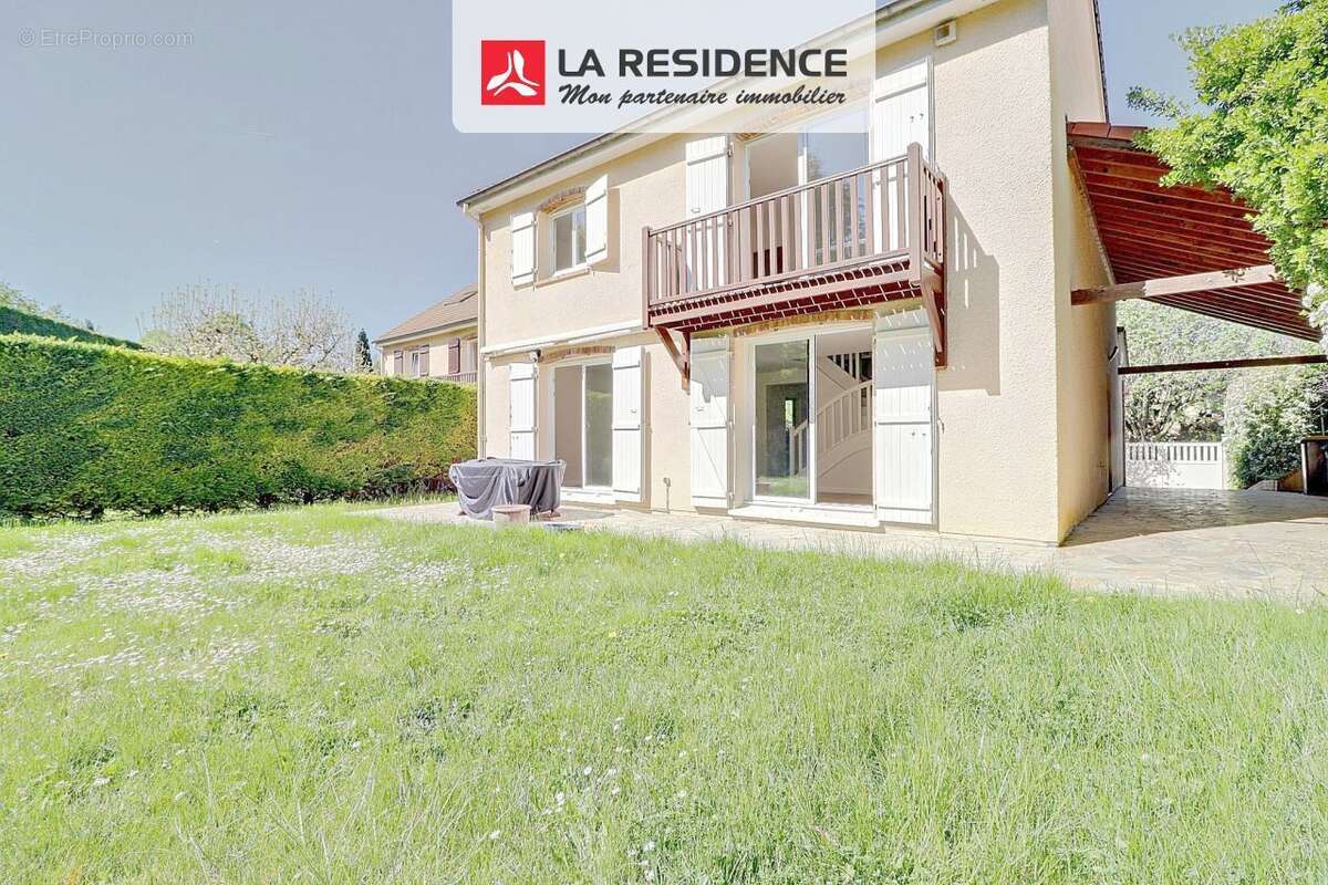 Maison 163 m² à Saint-Germain-En-Laye  - photo 6