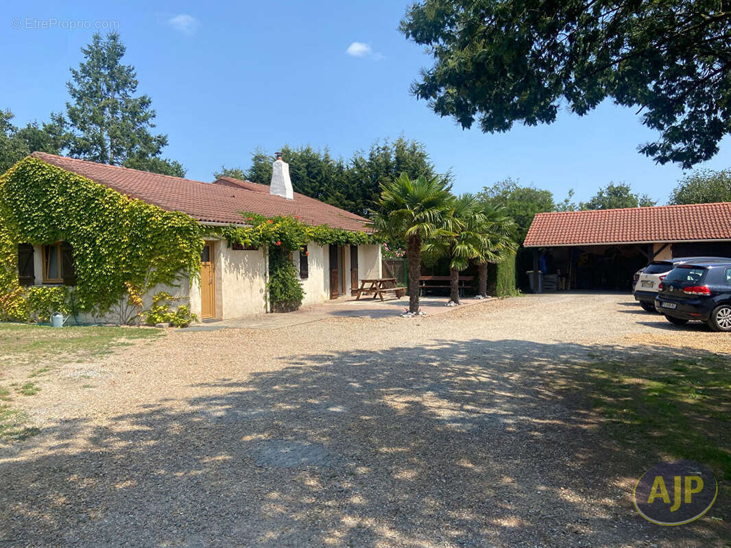 Maison à SAINTE-PAZANNE