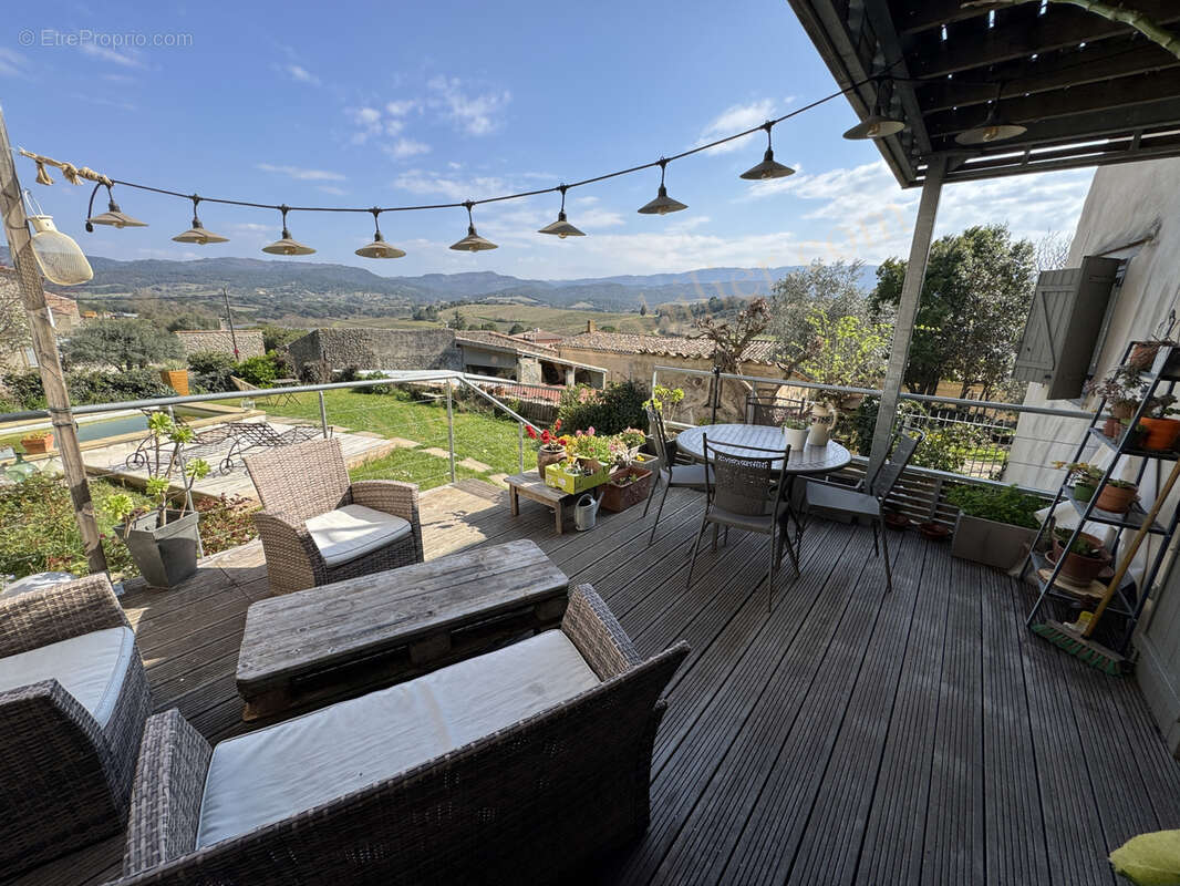 Maison à SAINT-HILAIRE