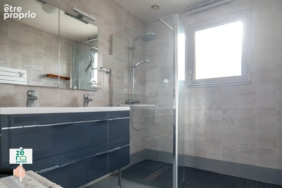 Maison d’architecte avec piscine à Avrillé   124 m2 habitables, sous-sol intégral et parc arboré de plus de 2 - photo 31