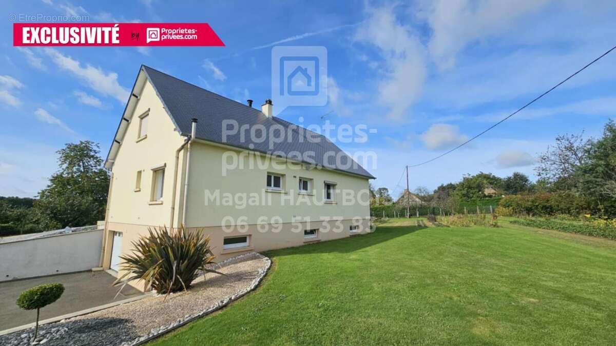 Maison à SAINT-HILAIRE-DU-HARCOUET