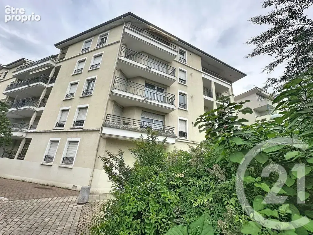 Appartement 88 m² à Venissieux  - photo 17