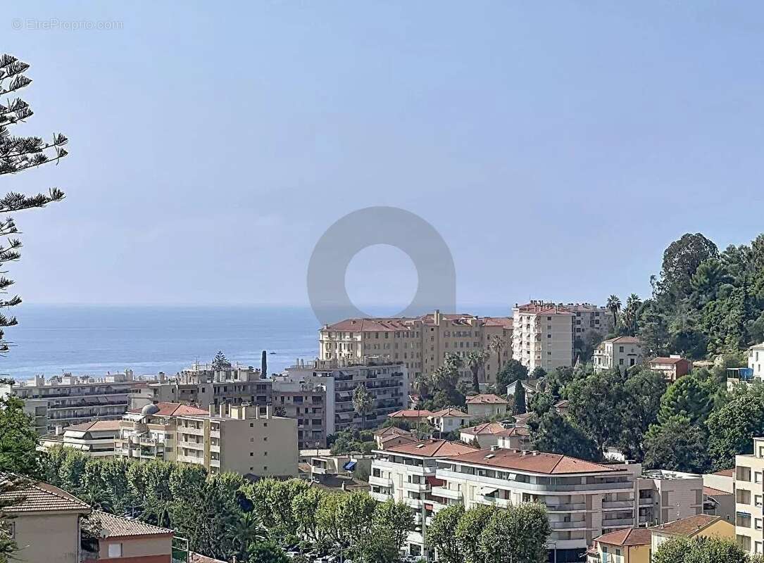 Appartement à MENTON