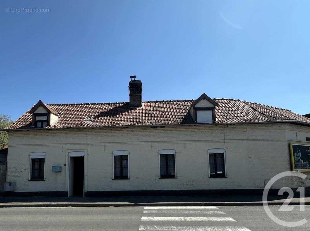 Maison à ATTIN