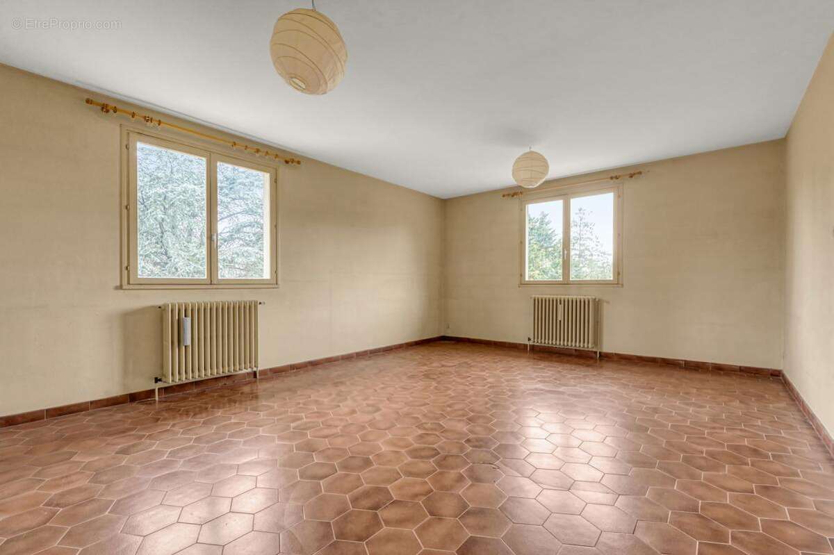 Maison de 235 m² – Toulouse Pouvourville – Opportunité - photo 12