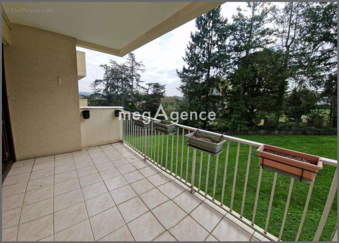 Appartement à TASSIN-LA-DEMI-LUNE