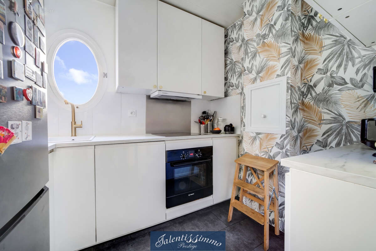 Appartement à PARIS-12E