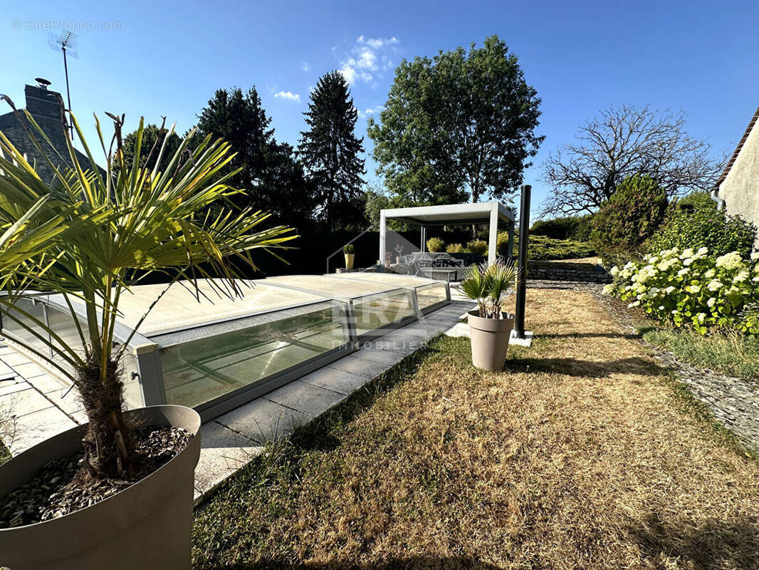 Maison à MONTIGNY-LENCOUP