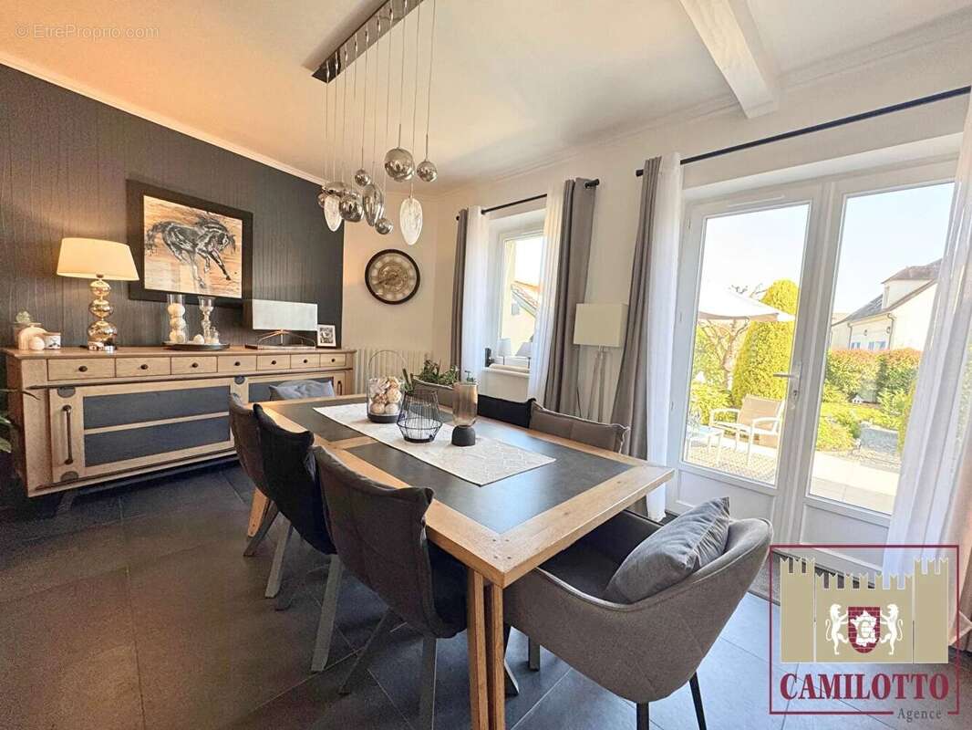 Maison à NOGENT-LE-ROI