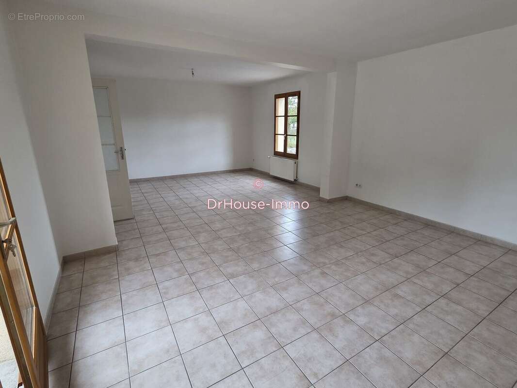 Maison 119 m² à Les Noes-Pres-Troyes  - photo 12
