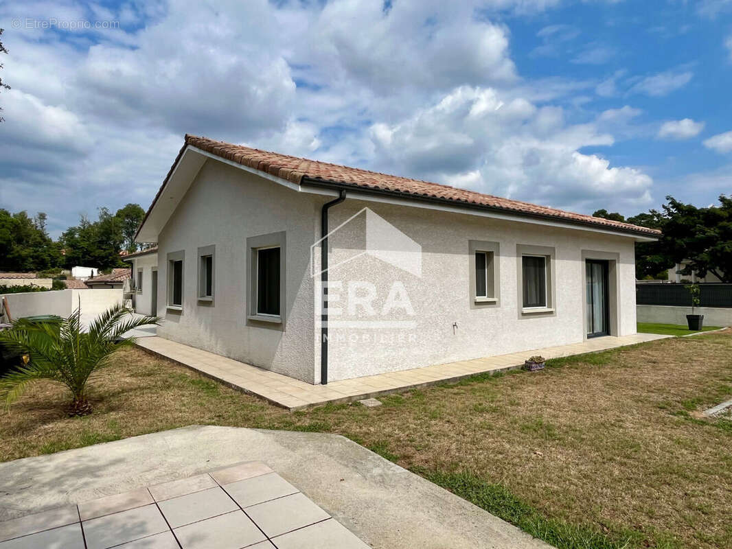 Maison à SAINT-PIERRE-DU-MONT