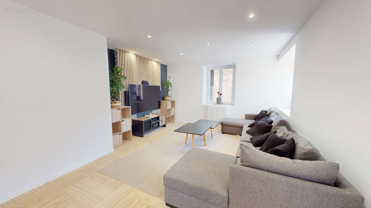 Maison à PONTAILLER-SUR-SAONE