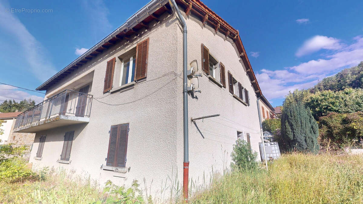 EN EXCLUSIVITE ! maison traditionnelle sur sous-sol complet, sur terrain clos d'env 670 m2 - photo 2