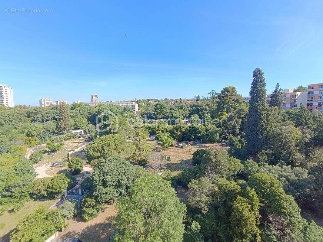 Appartement à MARSEILLE-12E