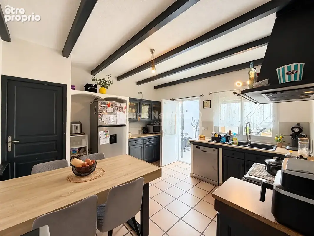 Maison de type 5 avec extérieur et grand garage ! - photo 6