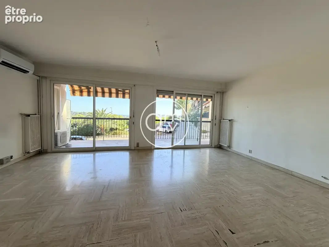 Appartement T4 sur les hauteurs de TOULON avec terrasse, stationnement et cave - photo 3